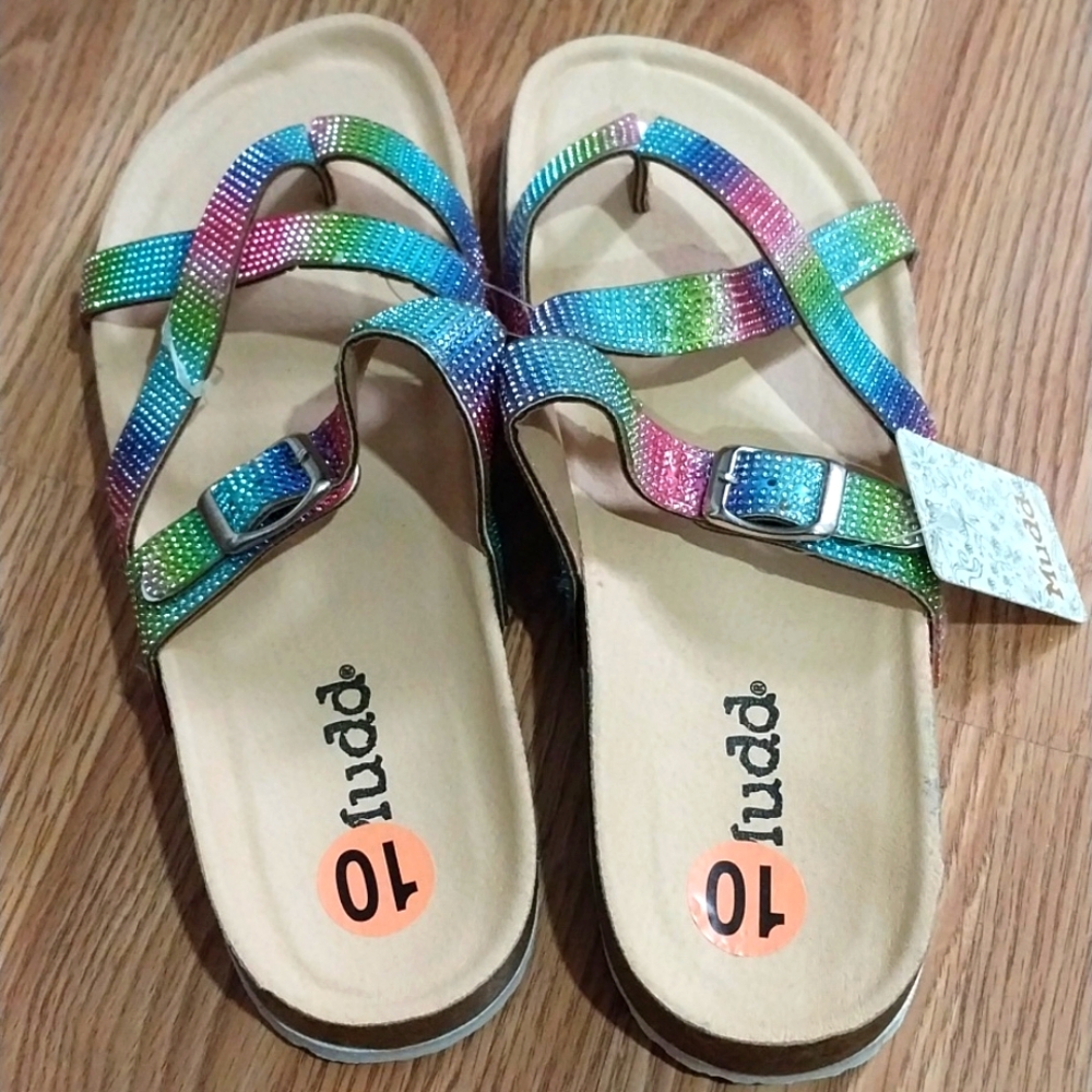 NWT MUDD SANDALS